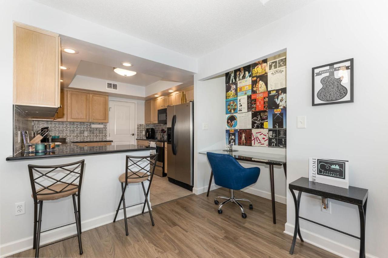 Large, Stunning Elvis Themed Condo,10 Min From Cvg Florence Eksteriør billede