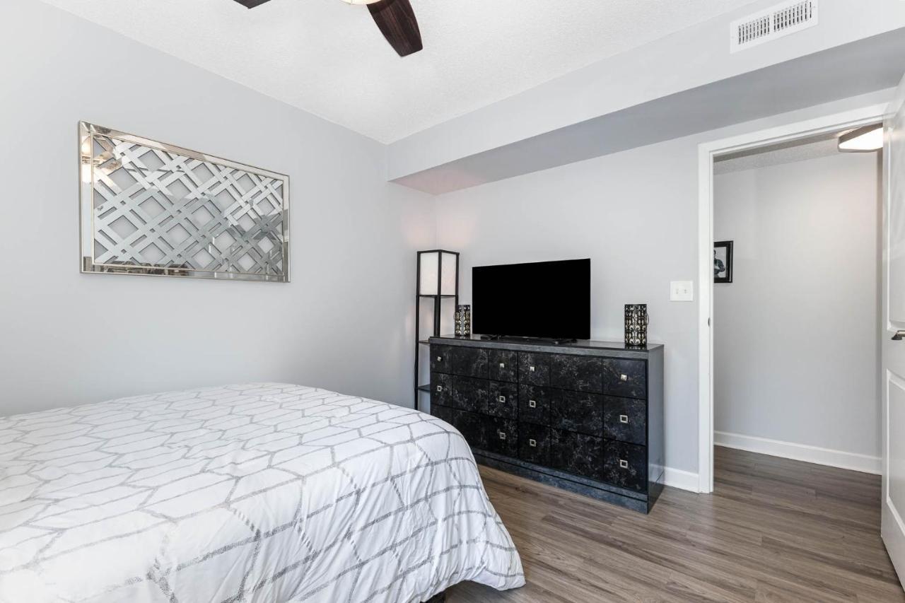 Large, Stunning Elvis Themed Condo,10 Min From Cvg Florence Eksteriør billede